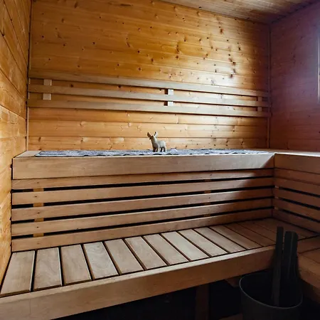 特拉乌提玛度假屋 度假居 罗瓦涅米